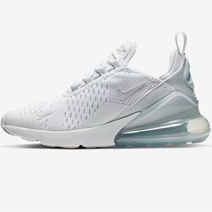 Nike Air Max 270 size 6.5Y or 8 woman